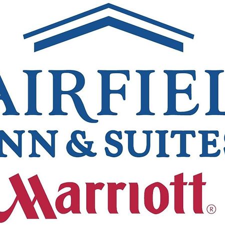 Fairfield Inn & Suites By Marriott Montreal Airport Dorval Exterior photo
